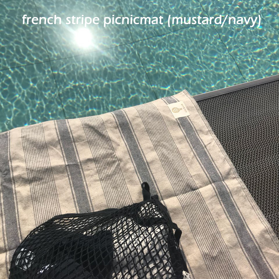 french stripe picnicmat (mustard/navy)